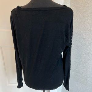 Magnolia Grace - Grommet Detail Pullover